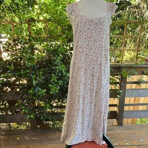 NWT LOFT Charming Floral Print Maxi Dress